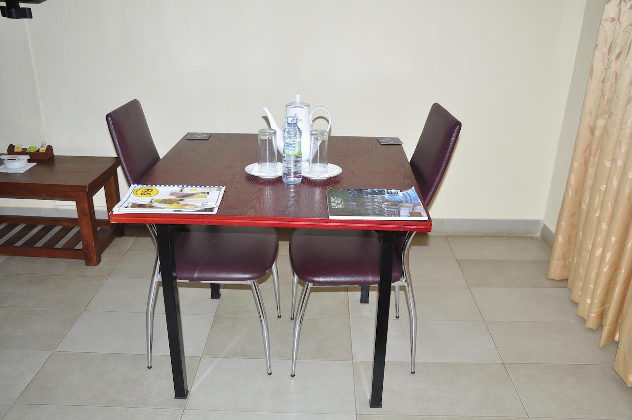 Gunners' Club - Minneriya Phòng bức ảnh